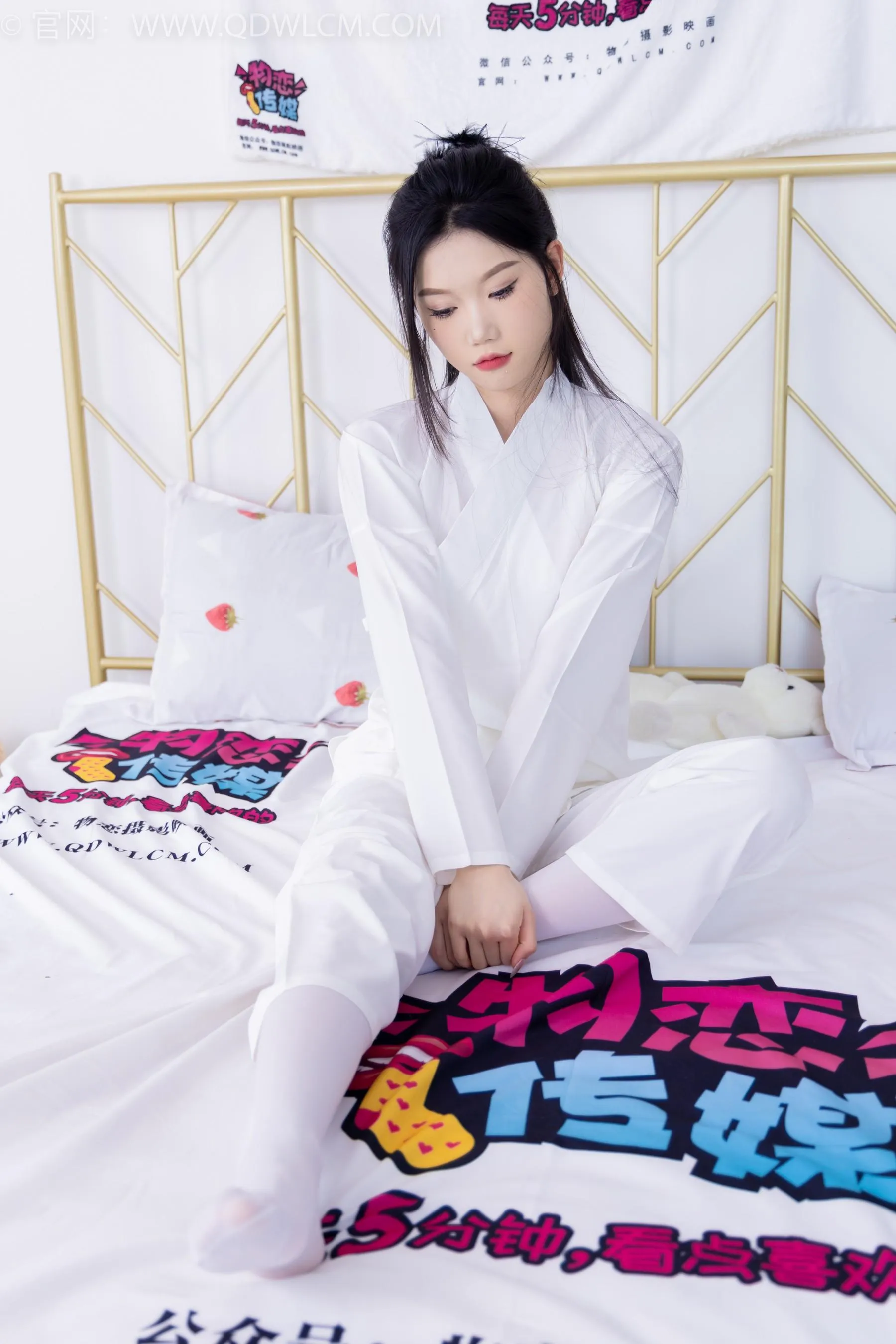 物恋传媒 NO.1586 小竹-纯白小仙女 [187P]插图1